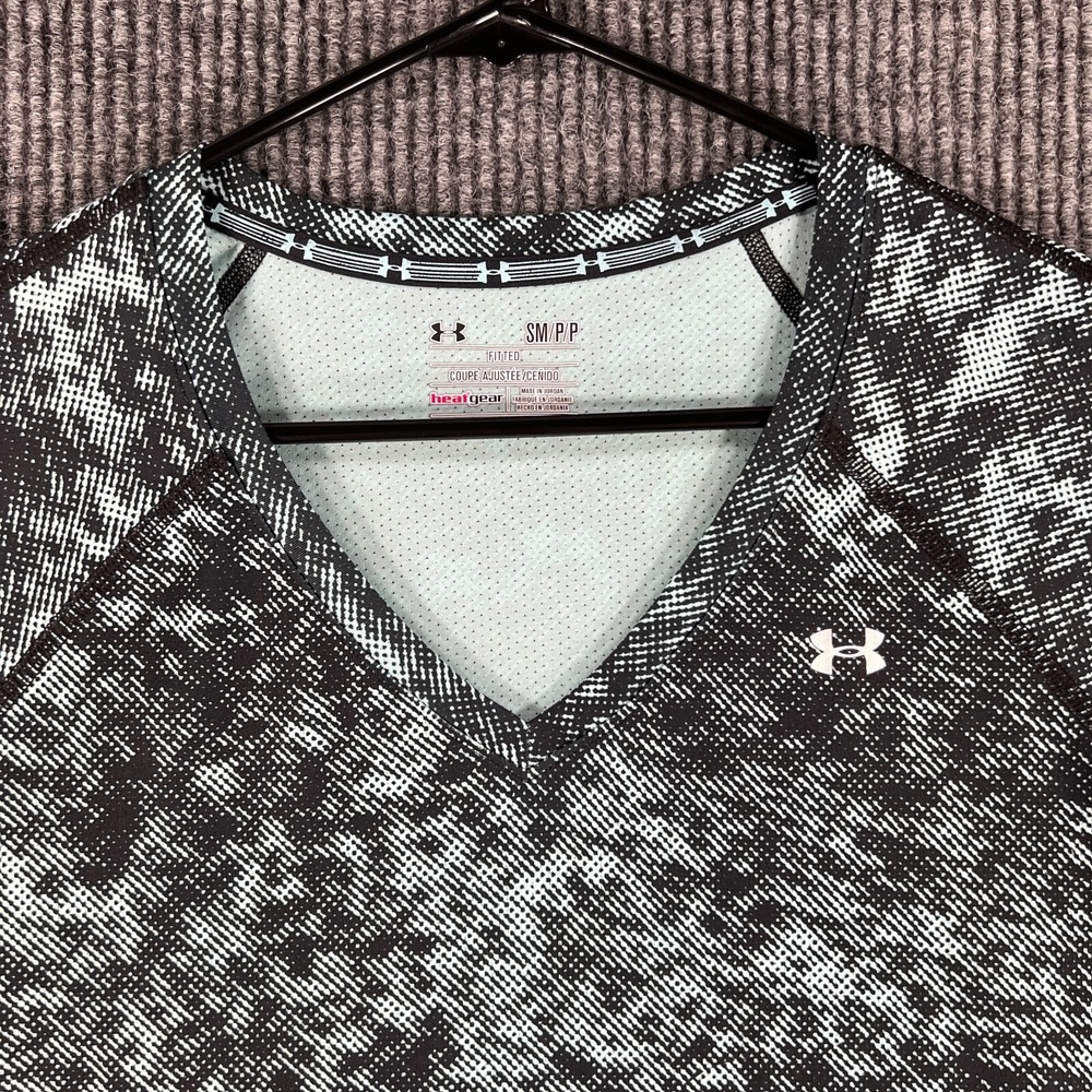 Under Armour Womens Shirt Small Black Geometric Short Sleeve Fitted‎ Heat Gear